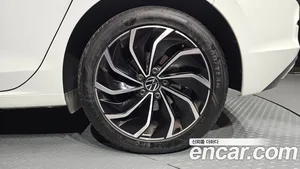 Volkswagen Golf, 2022 — миниатюра 6