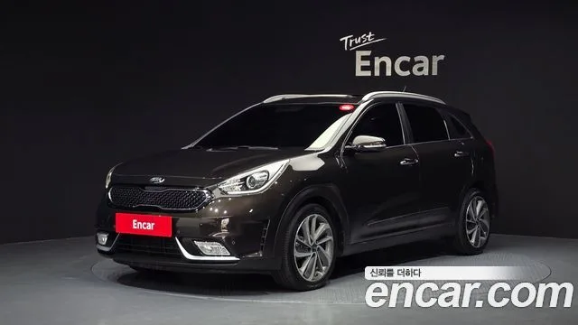 Kia Niro, 2016 — фото автомобиля из Кореи