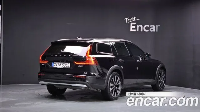 Volvo V60, 2025 — фото автомобиля из Кореи
