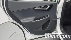 Kia EV6, 2022 — миниатюра 15