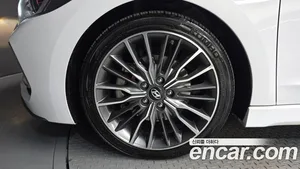 Hyundai Avante, 2017 — миниатюра 5
