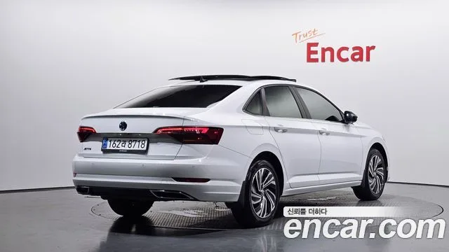 Volkswagen Jetta, 2021 — фото автомобиля из Кореи