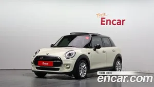Mini Cooper, 2017 — миниатюра 1