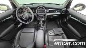 Mini Cooper, 2017 — миниатюра 10