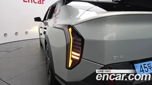 Kia EV4, 2025 — миниатюра 8