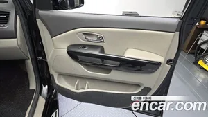Kia Carnival, 2017 — миниатюра 15