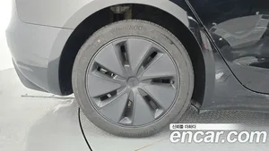 Tesla Model 3, 2024 — миниатюра 5