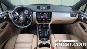 Porsche Macan, 2023 — миниатюра 9