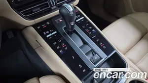 Porsche Macan, 2023 — миниатюра 11