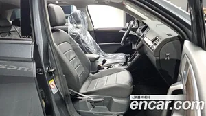 Volkswagen Tiguan, 2023 — миниатюра 18