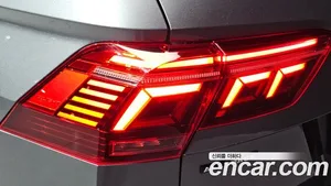 Volkswagen Tiguan, 2023 — миниатюра 9