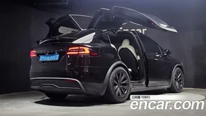 Tesla Model X, 2025 — миниатюра 2