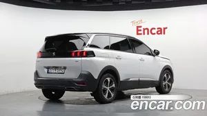Peugeot 5008, 2022 — миниатюра 2