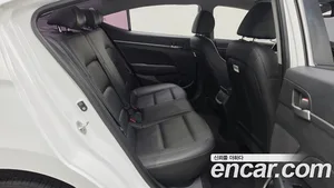 Hyundai Avante, 2017 — миниатюра 17
