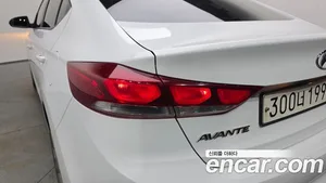 Hyundai Avante, 2017 — миниатюра 8