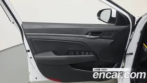 Hyundai Avante, 2017 — миниатюра 13