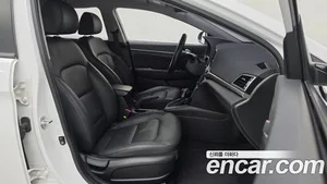 Hyundai Avante, 2017 — миниатюра 15