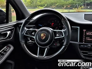 Porsche Macan, 2021 — миниатюра 12