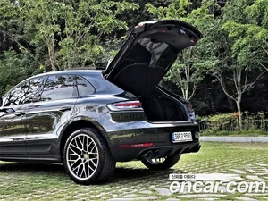 Porsche Macan, 2021 — миниатюра 20