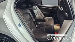 Kia Stinger, 2017 — миниатюра 17