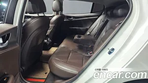 Kia Stinger, 2017 — миниатюра 18