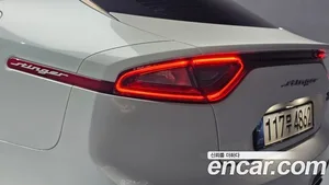 Kia Stinger, 2017 — миниатюра 9