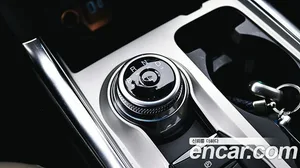 Ford Explorer, 2021 — миниатюра 9