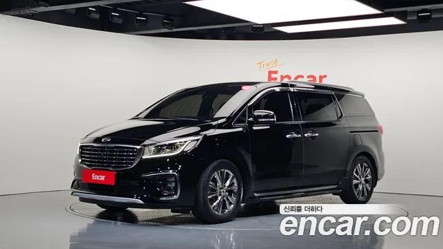 Kia Carnival, 2019 — фото автомобиля из Кореи