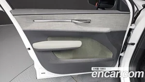 Volvo EX30, 2025 — миниатюра 13