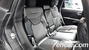 Jeep Cherokee, 2021 — миниатюра 16