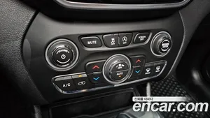 Jeep Cherokee, 2021 — миниатюра 24