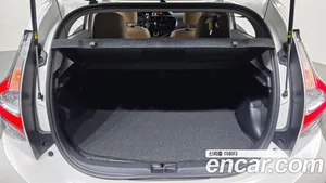 Toyota Prius, 2019 — миниатюра 26