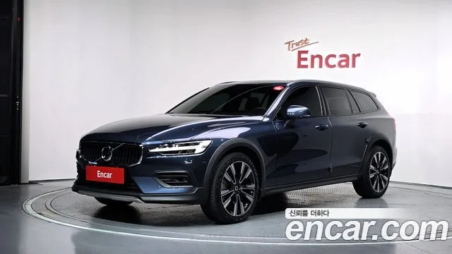 Volvo V60, 2022 — фото автомобиля из Кореи