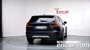 Volvo V60, 2022 — миниатюра 4