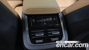 Volvo V60, 2022 — миниатюра 24