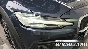 Volvo V60, 2022 — миниатюра 8