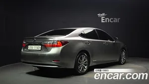 Lexus ES, 2017 — миниатюра 1
