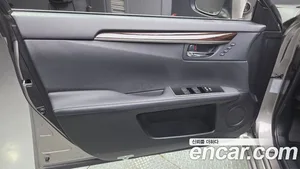 Lexus ES, 2017 — миниатюра 13
