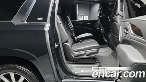 Cadillac Escalade, 2022 — миниатюра 17