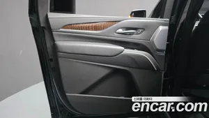 Cadillac Escalade, 2022 — миниатюра 15
