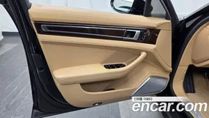 Porsche Panamera, 2017 — миниатюра 14