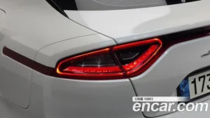 Kia Stinger, 2017 — миниатюра 9