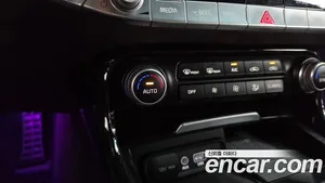 Kia Stinger, 2017 — миниатюра 32