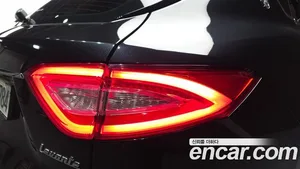 Maserati Levante, 2020 — миниатюра 9