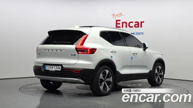Volvo XC40, 2025 — фото автомобиля из Кореи