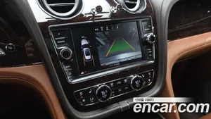Bentley Bentayga, 2017 — миниатюра 16