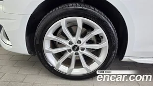 Audi A4, 2023 — миниатюра 5