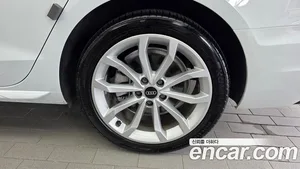 Audi A4, 2023 — миниатюра 7