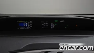 Toyota Prius, 2017 — миниатюра 8