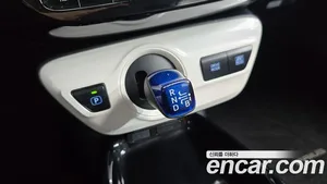 Toyota Prius, 2017 — миниатюра 9